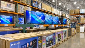 Buy used TV in Dubai - Tested second-hand smart television screen